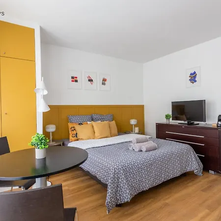 Appartamento Studio 101 Cozy Studio With Terrace Eiffel Tower